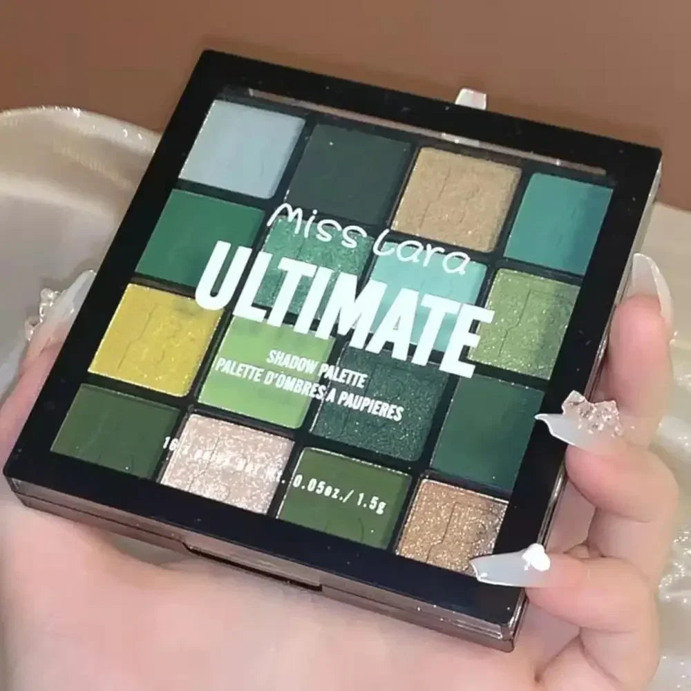 16-Color Matte & Shimmer Eyeshadow Palette – High-Pigment & Waterproof