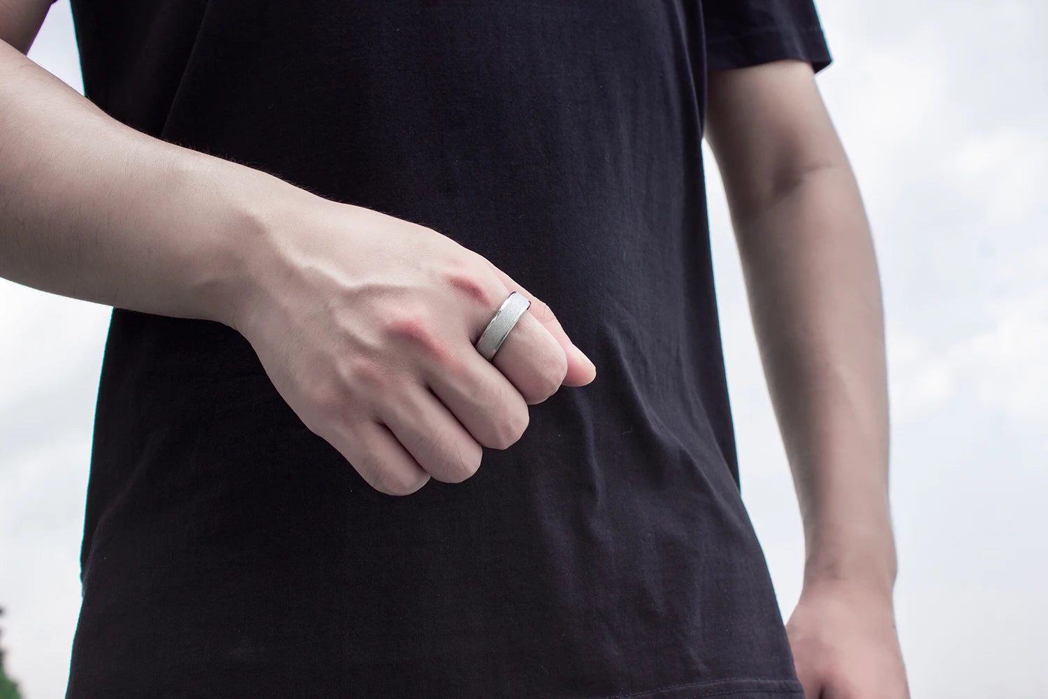 COLMI R10 Smart Ring – Health, Sleep Monitor & 5ATM Waterproof with Charging Case