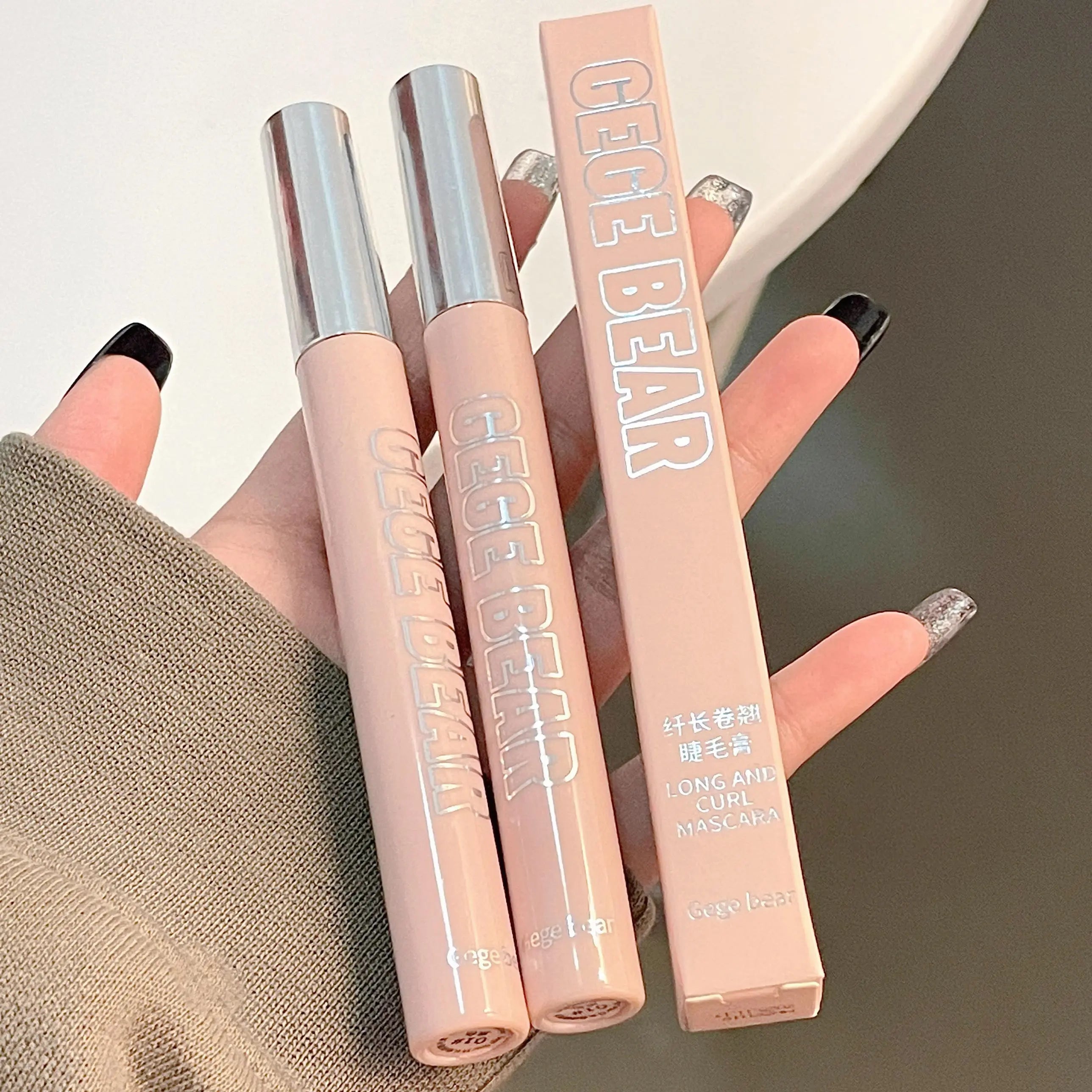 Silk Fiber Matte Mascara – Waterproof, Curling & Lengthening with Ultra-Fine Brush