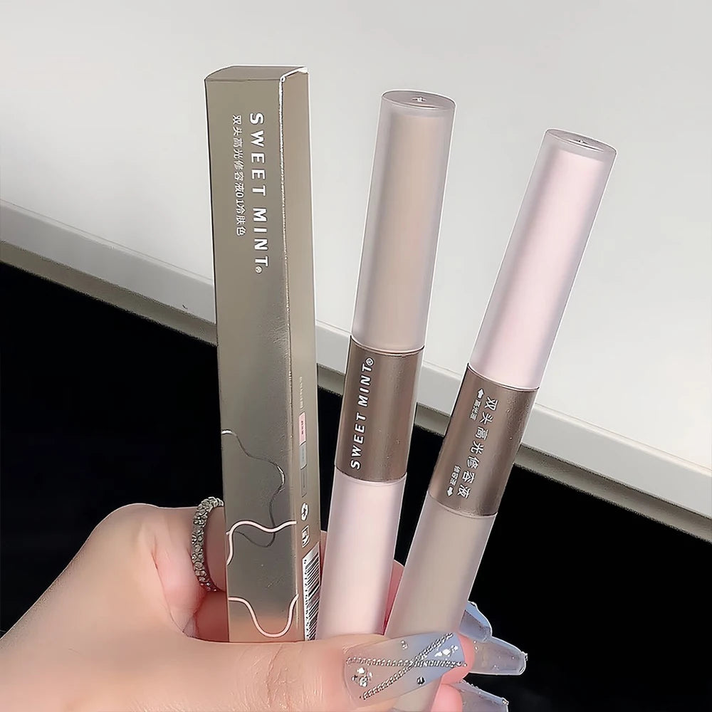 2-in-1 Matte Contour & Highlighter Stick – Double-Ended Cream Bronzer